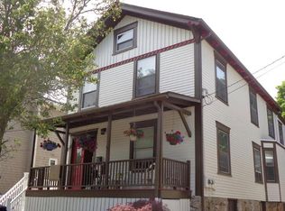 16 Pond Ave, Newport, RI 02840