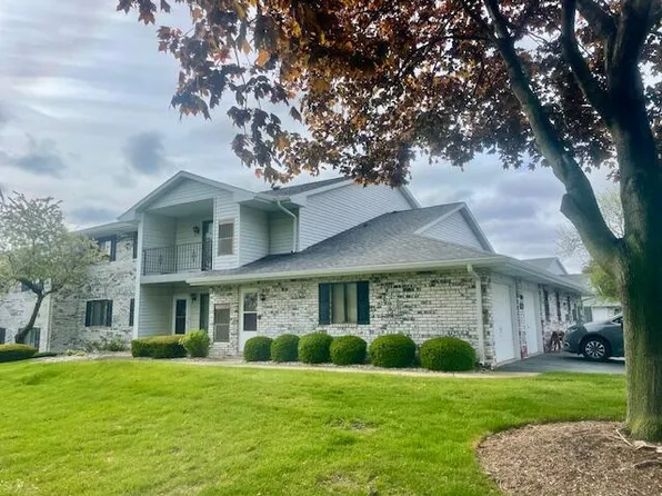 1402 30th AVENUE #2D, Kenosha, WI 53144