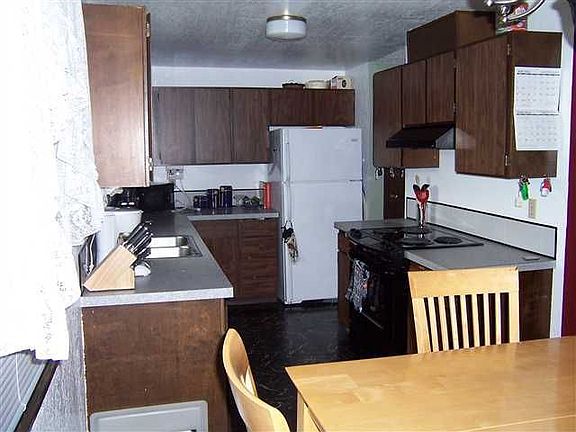 4th image of 2306 W Leola St