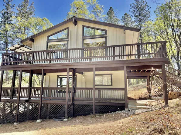 13232 Rocky Ln, Grass Valley, CA 95949