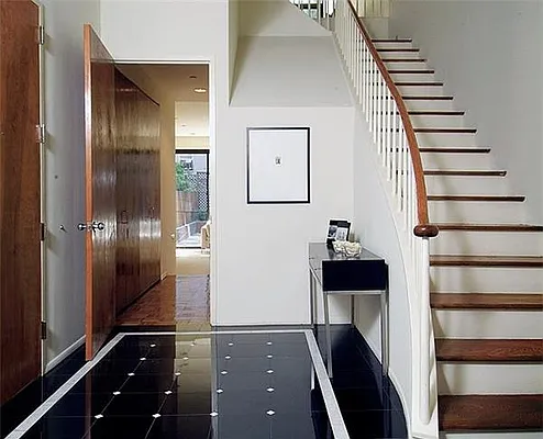 Rented by Solow Realty | media 7