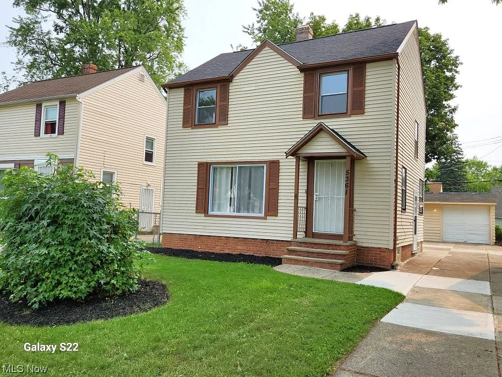 5361 Beechwood Ave photo 1