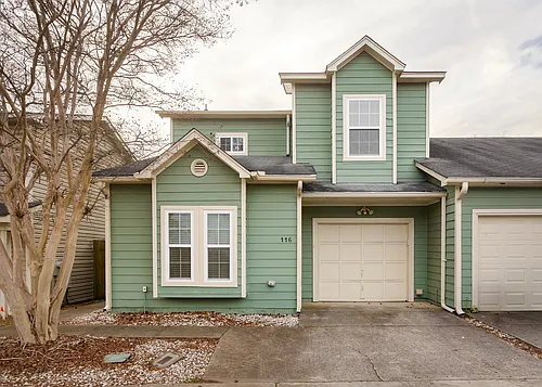 116 Bridletrace Ln Photo 1