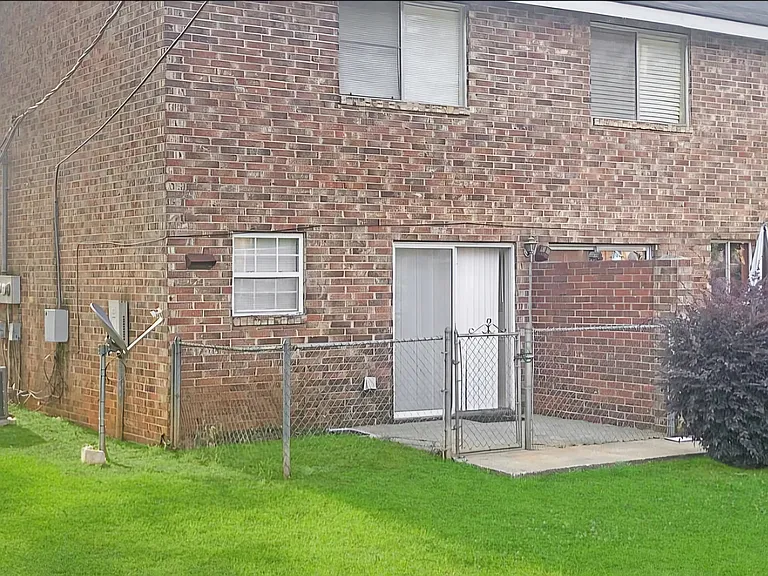 2505 Nottingham Way #4 — Photo 2