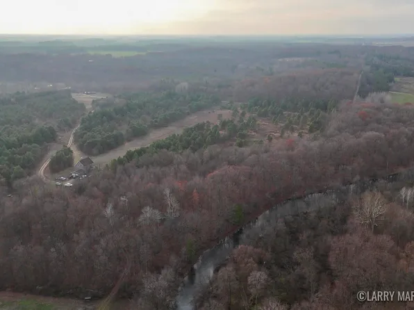 Stoneybrook Trl, Hubbardston, MI 48845