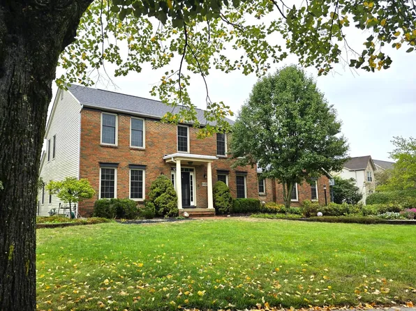 6430 Rossmore Ln, Canal Winchester, OH 43110