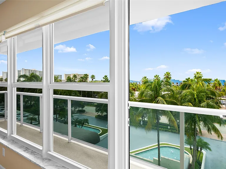 3900 Galt Ocean Dr #309 — Photo 21
