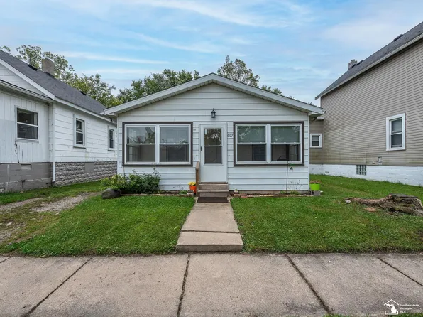 607 Railroad St, Monroe, MI 48161