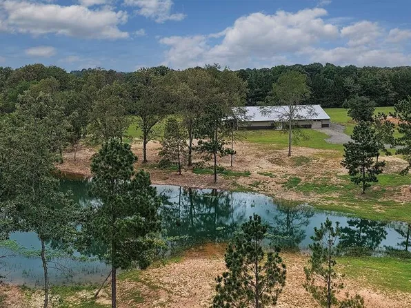 1963 Fm 44 E, De Kalb, TX 75559