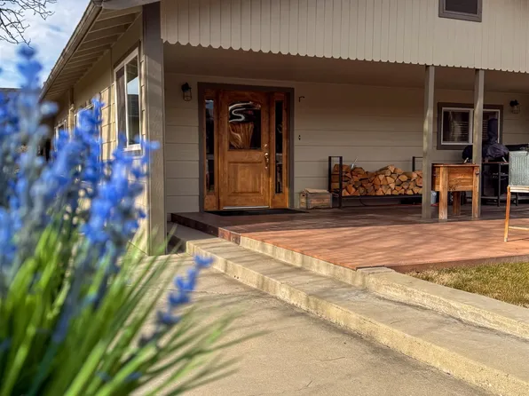 10209 Highway A12, Montague, CA 96064