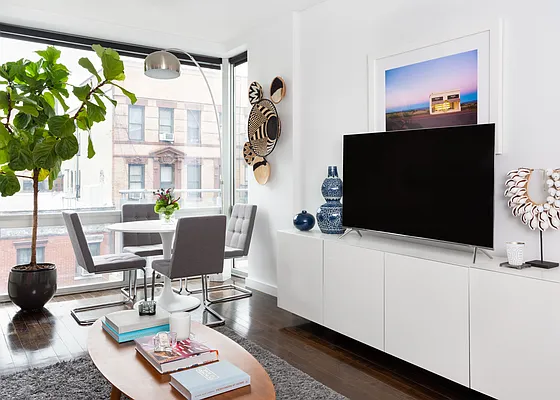 Rented by Compass | media 45