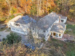 13 Stagecoach Rd, Topsfield, MA 01983