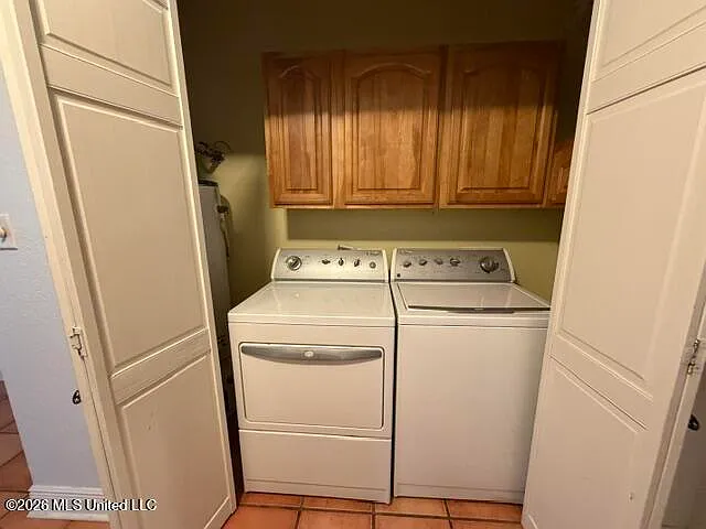 710 Mills Ave — Photo 7