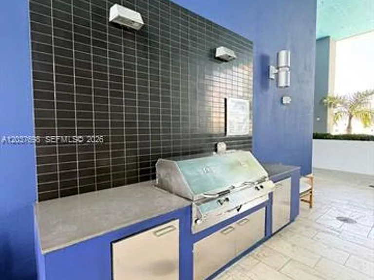 1300 Brickell Bay Dr #CU-1904 — Photo 31