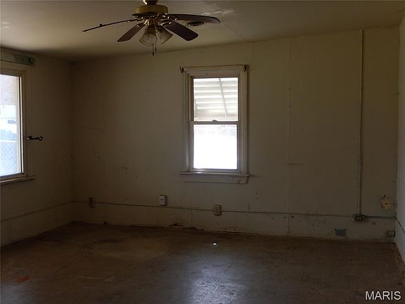 2nd image of 9501 Kirchner Ave