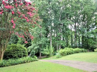 16 Lakeview Dr, York, SC 29745