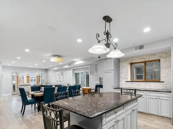 1669 East 32nd Street image 6 of 15