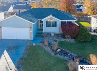 5847 N 21st St, Lincoln, NE 68521