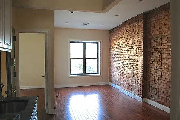 Rented by Resimplefy | media 32