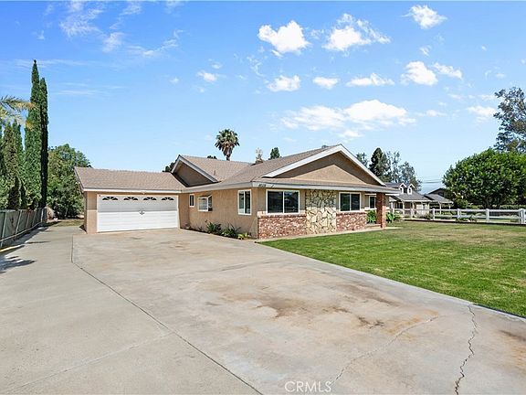 2nd image of 4028 Temescal Ave