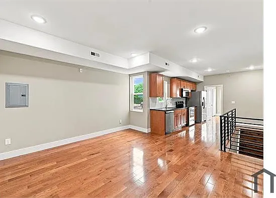 1408 Point Breeze Ave #3F — Photo 3