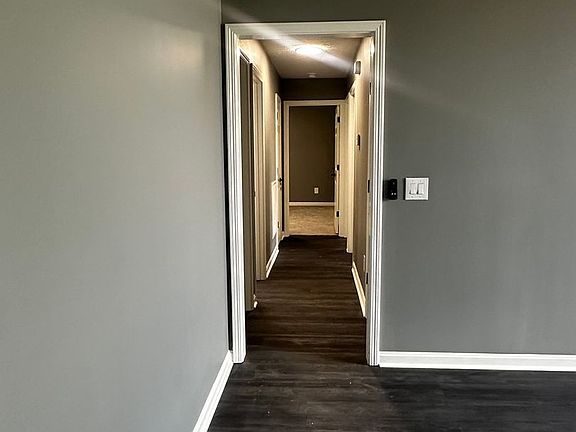 5th image of 931 Meadowlark Dr