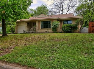 2313 Emily Dr, Fort Worth, TX 76112