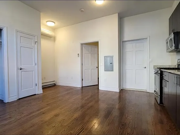 383 2nd Street image 3 of 6