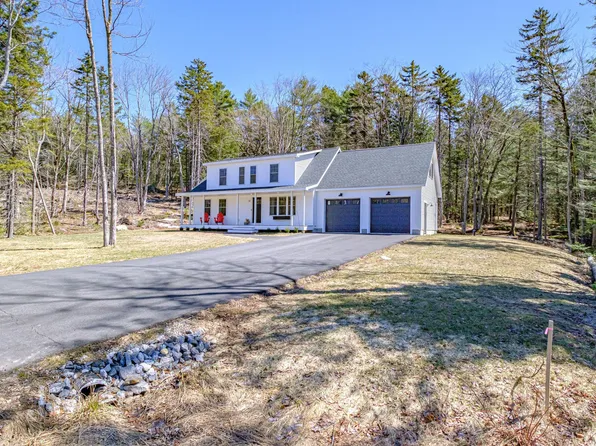 22 Perreault Way, Brunswick, ME 04011
