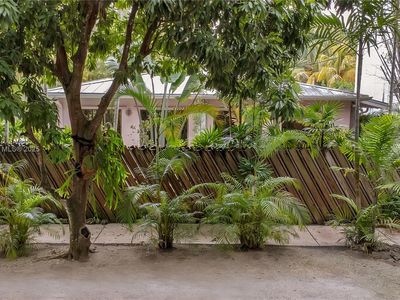 2490 Trapp Ave, Miami, FL, 33133