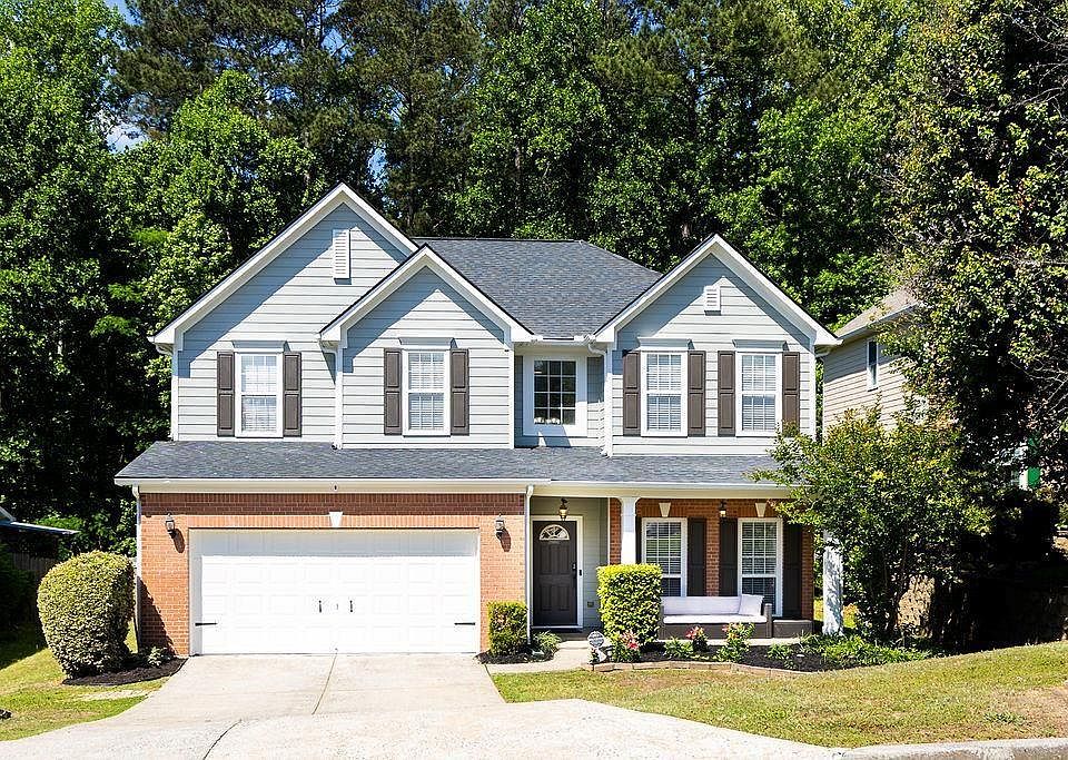 1st image of 3360 Palm Cir NW