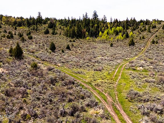 5th image of E Fish Creek Rd