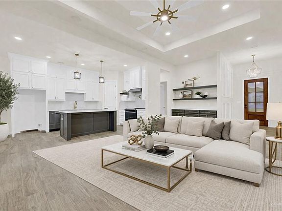 3rd image of 8015 N 48th Ln