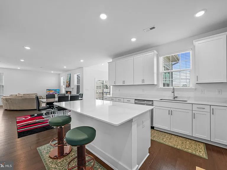 4 William Boyer Dr — Photo 23