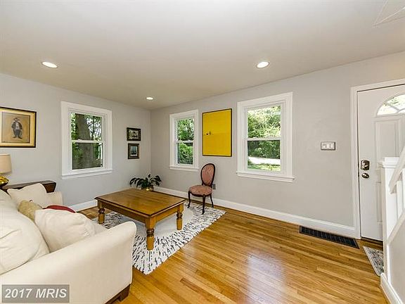 3rd image of 1313 N Powhatan St