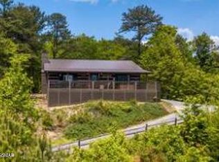 2739 Hatcher Mountain Rd, Sevierville, TN 37862