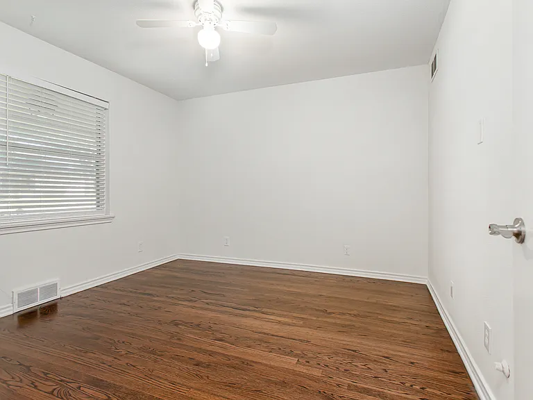 6737 Lakefair Cir — Photo 27