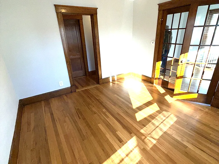 75 Sterling St #4 — Photo 8