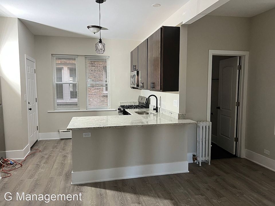 1st image of 3255 N Karlov Ave #3253-1
