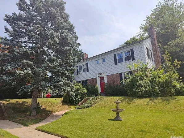 (undisclosed Address), Little Neck, NY 11362