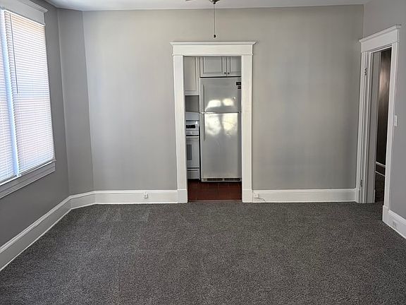 5th image of 636 Plymouth Rd #2B