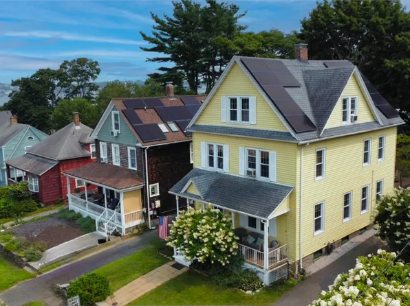 32 Harris Road, New London, CT 06320