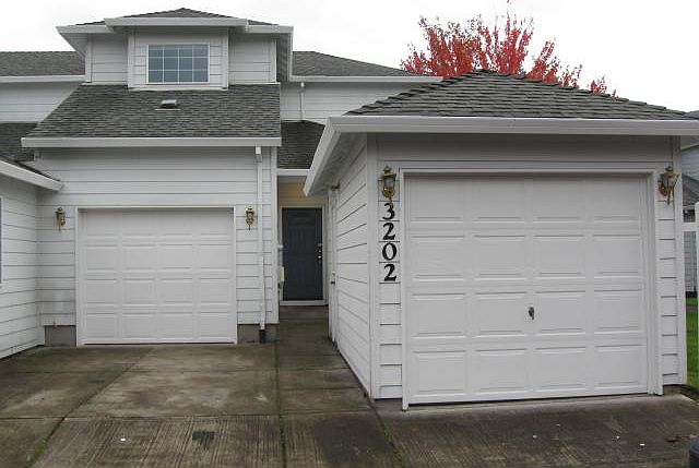 1st image of 3202 SE Blue Bird Dr