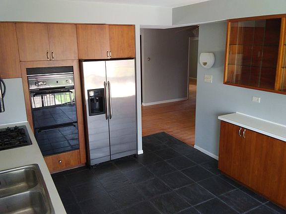 2nd image of 1607 Kensington Ave