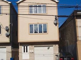 87 Garden St, Newark, NJ 07105