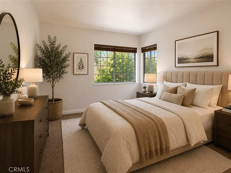 5807 Sylvia Ave — Photo 10
