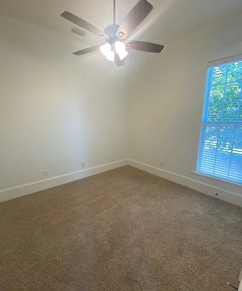 233 Torrington Blvd — Photo 13