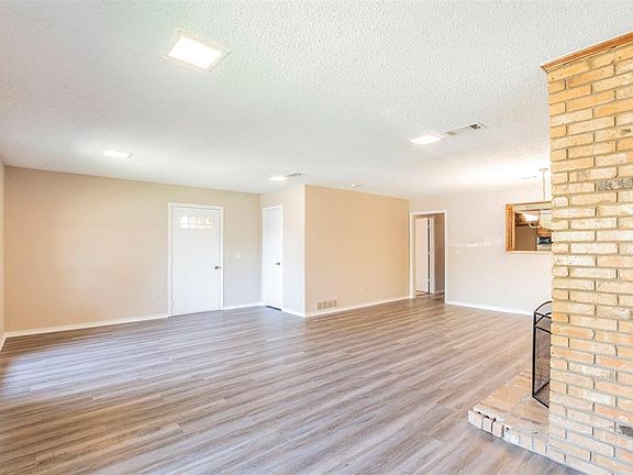 5th image of 3360 Lanarc Dr