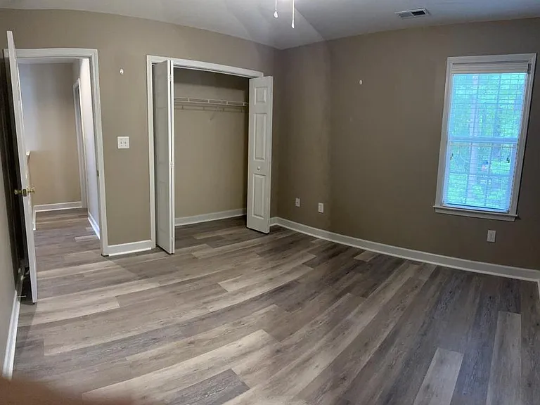 2240 Trailwood Valley Cir — Photo 3