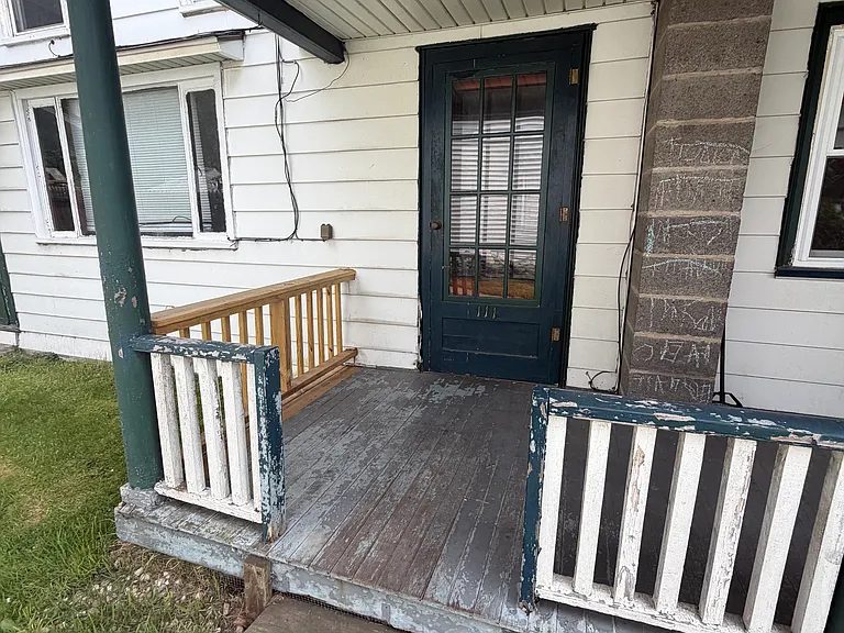 111 Cornelia St #1 — Photo 4
